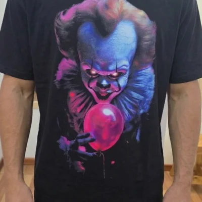 remera negra oversize it globo semitono hombre